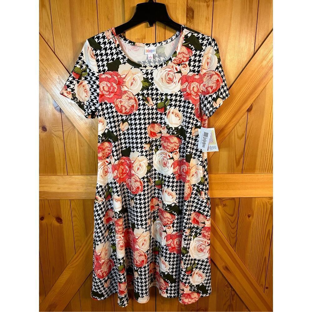 LuLaRoe Small Black White Houndstooth & Big Flowers Jessie Swing Dress nwt (4341